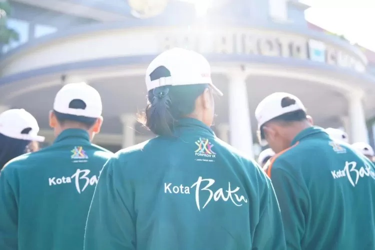 724 Kontingen Porprov IX Jatim 2025 dari Kota Batu Resmi Dilepas, Wali Kota Pesankan Nikmati Pertandingan