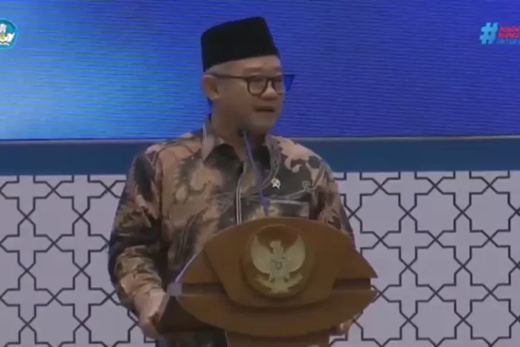 HORE! Mendikdasmen Resmi Tetapkan Syarat Guru yang Layak Terima Sertifikasi 2025